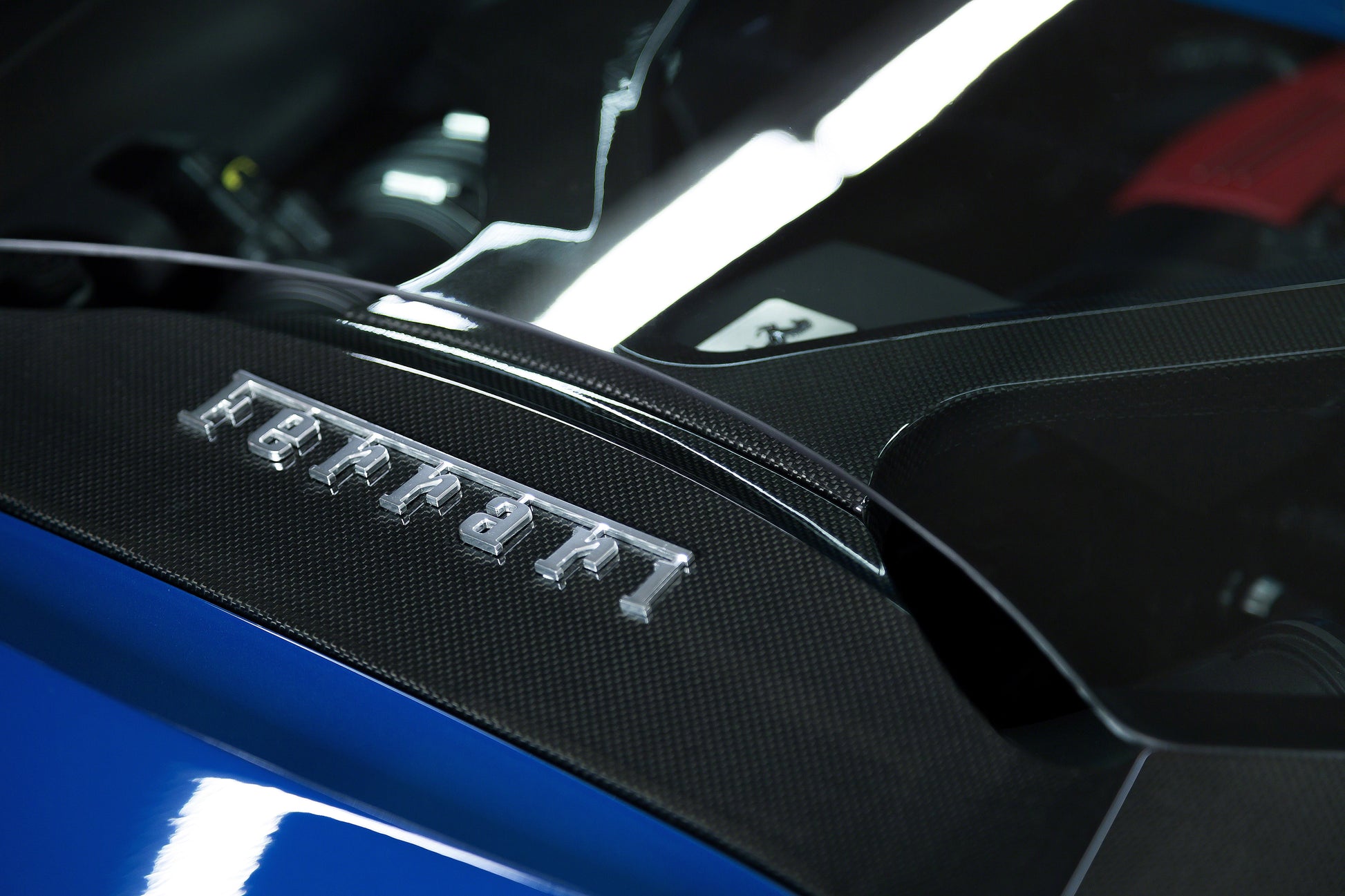 Capristo 03FE08710013LG Ferrari 488 GTS/Pista Carbon and Glass Bonnet 