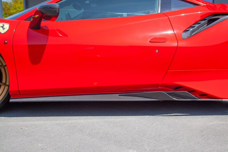 Capristo 03FE08710045LG Ferrari 488/F8 Side Skirts (WITH Wings) 