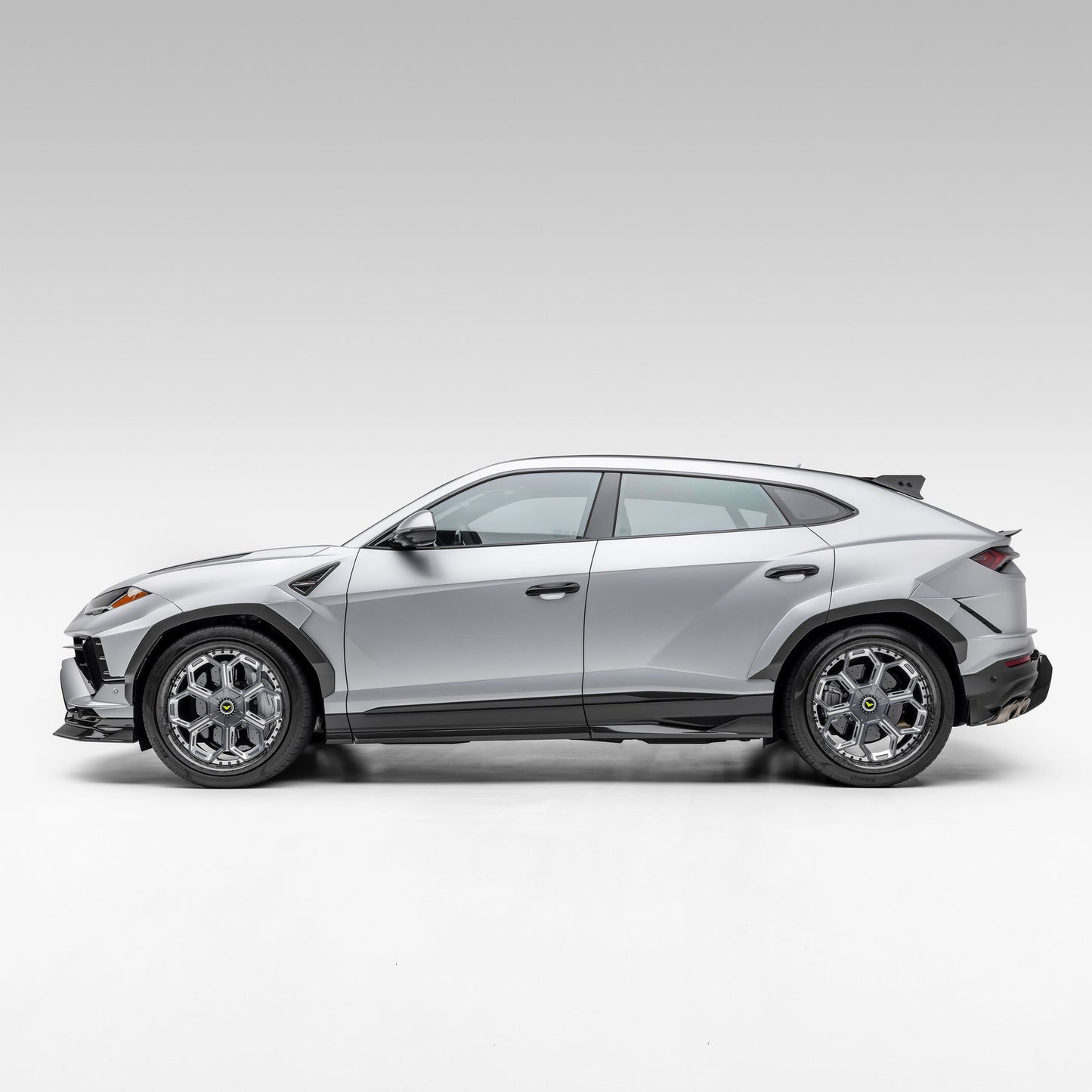 Vorsteiner 5090LOV Lamborghini Urus Performante Edizione Aero Fender Flares (Not Compatible if Canards 2027LOV are selected) Supercar Parts UK