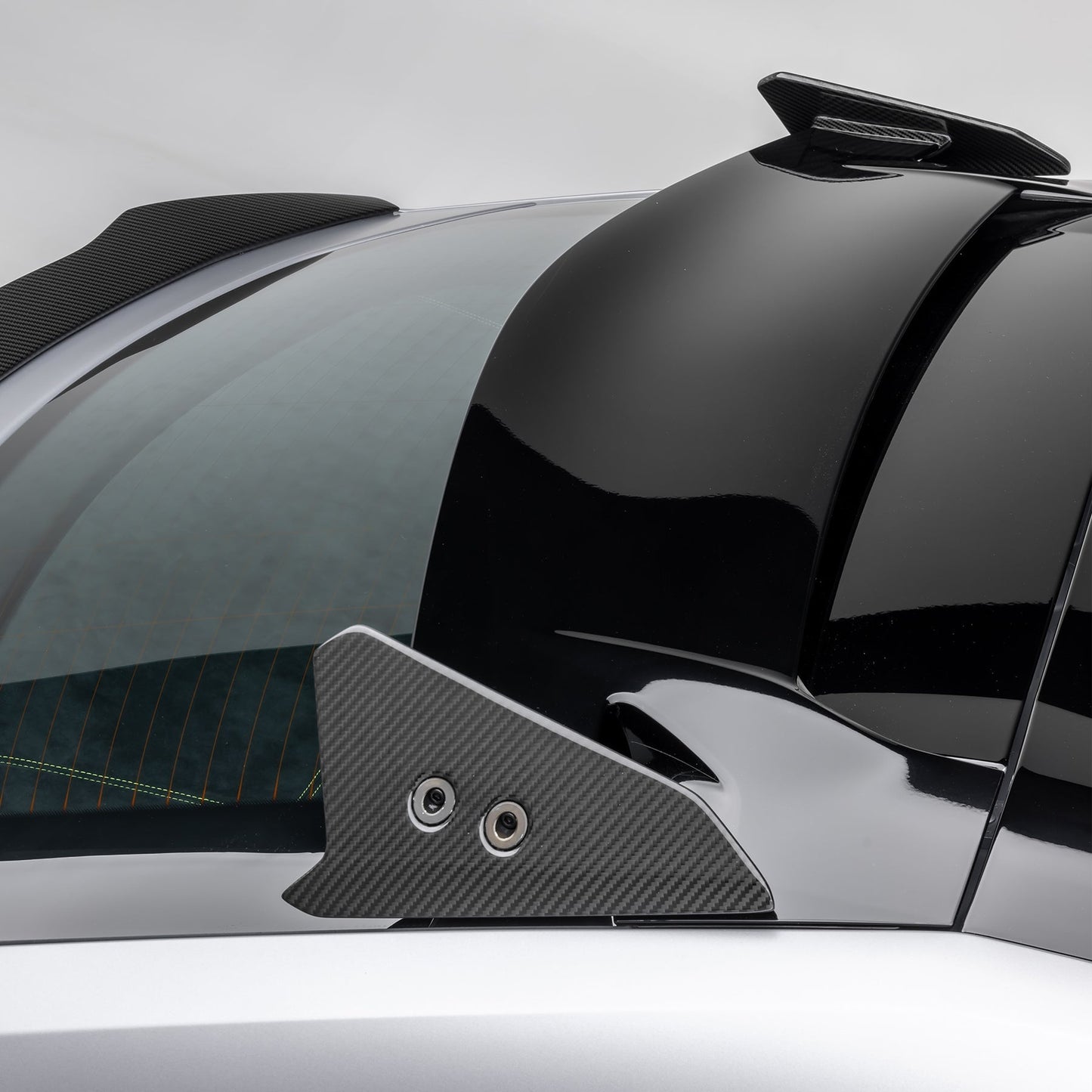 Vorsteiner 5015LOV Lamborghini Urus Performante Edizione Aero Roof Spoiler End Caps Supercar Parts UK
