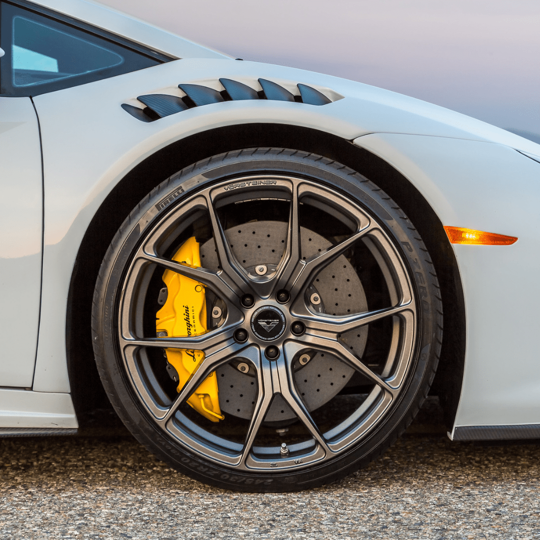 Vorsteiner 0940LOV Lamborghini Huracan Novara Edizione Aero Front Fenders w/Integrated Vents and Splash Shields (2x2 Gloss Carbon) Supercar Parts UK
