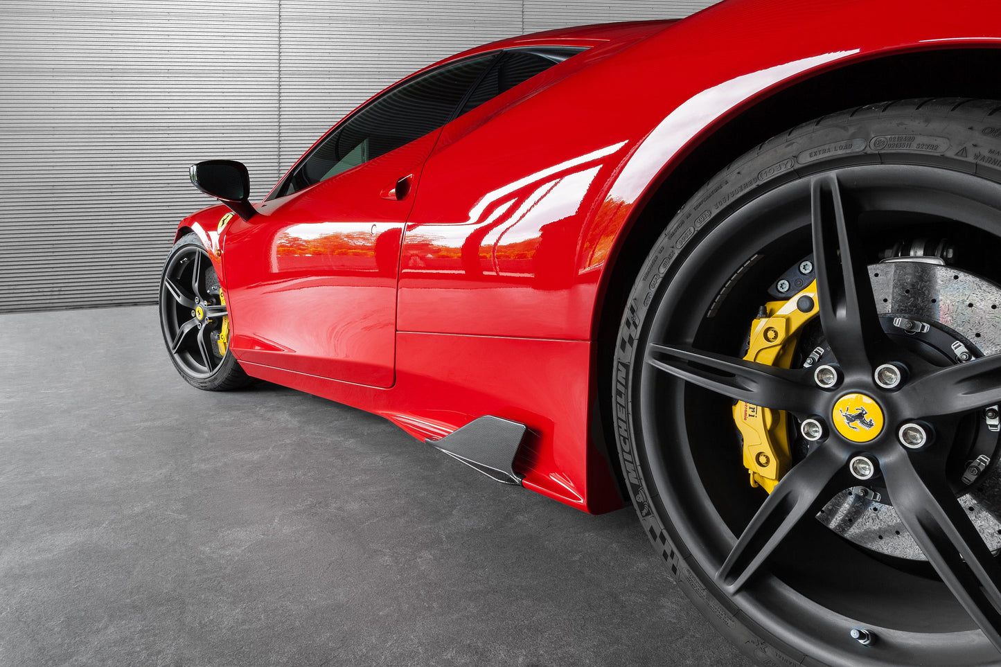 Capristo 03FE00410013LG Ferrari 458 Speciale Carbon Side Fins 